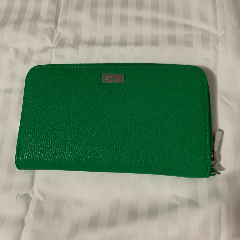 Thirty one wallet